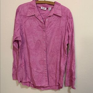 Wrangler Women's Pink Button Down Shirt